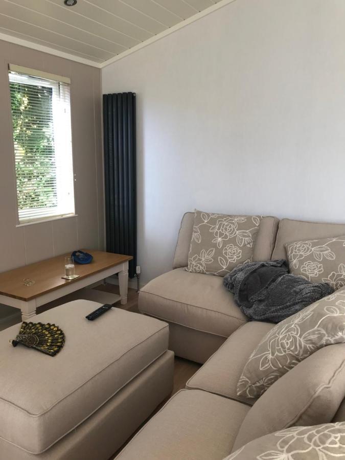R11 Lake View, Fallbarrow Holiday Park Otel Bowness-on-Windermere Dış mekan fotoğraf